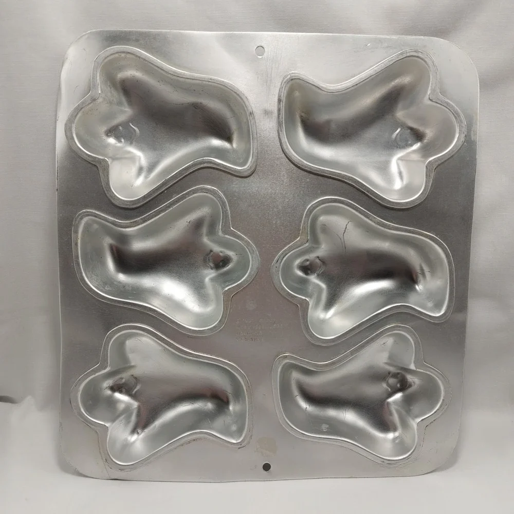 Vintage 1991 Wilton Mini Ghost Cake Pan 6 Cavity Halloween Baking Mold 2105-3845